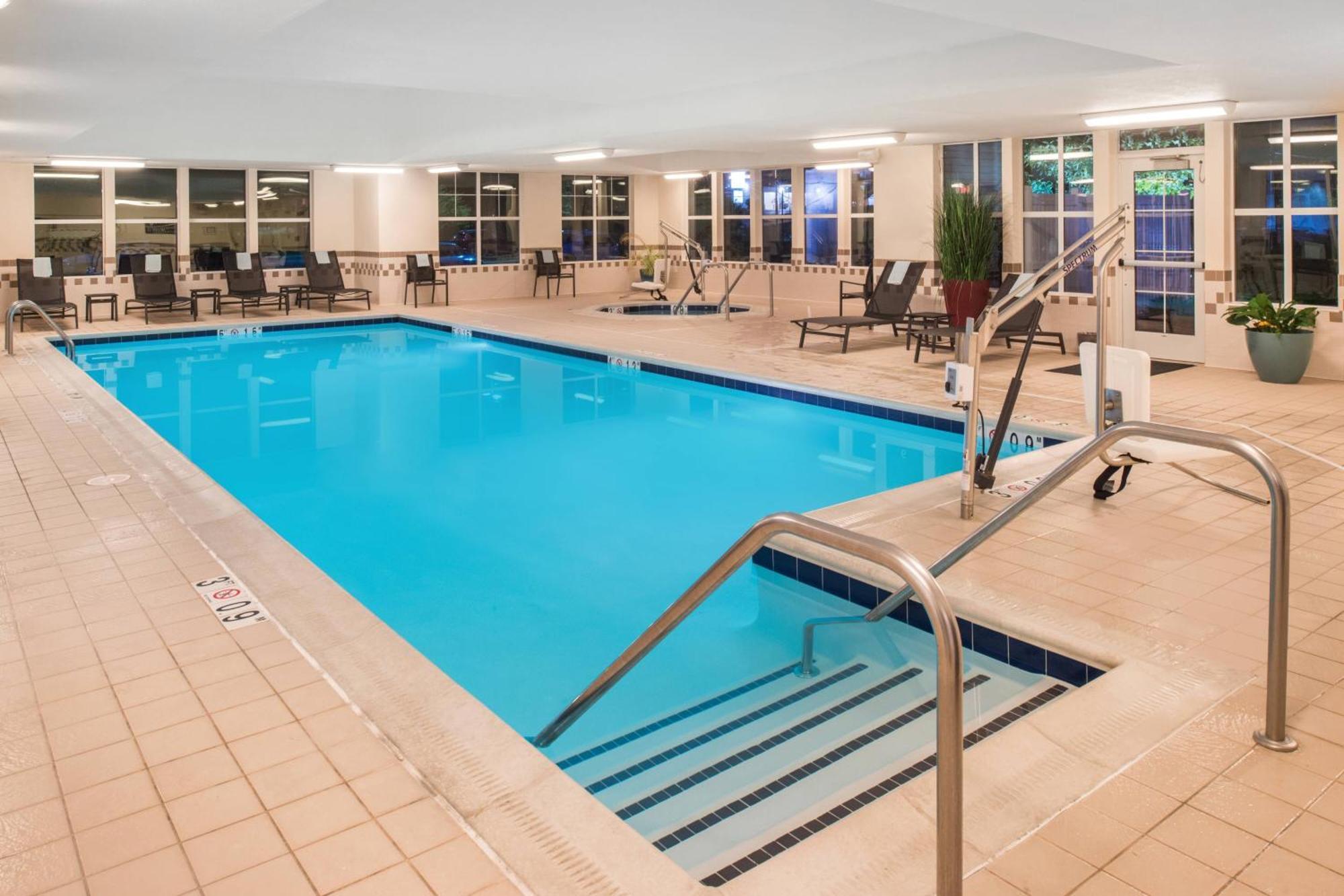 Residence Inn By Marriott Харисонбург Екстериор снимка